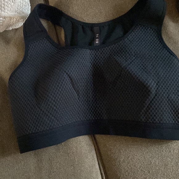 New technology Nike bra - Picture 6 of 6